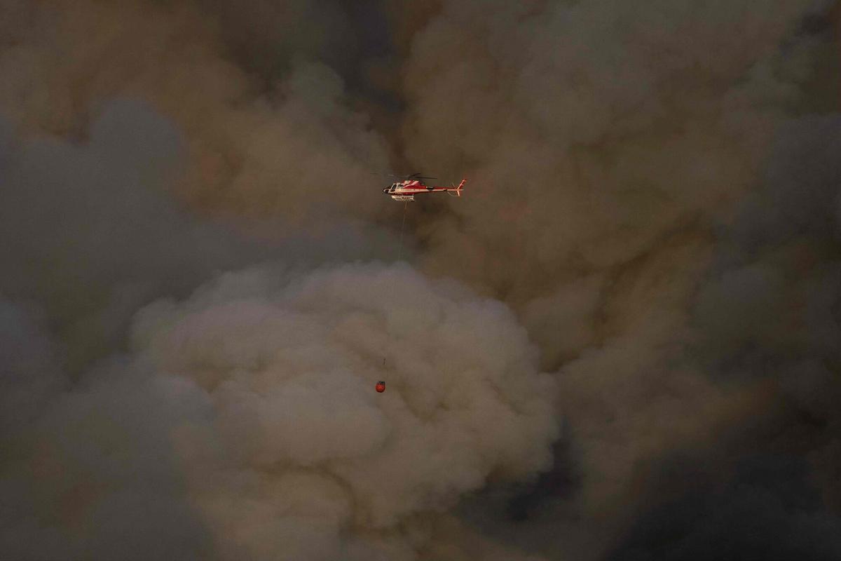 Un incendio declarado en el sur de Francia ya calcina 4.000 hectáreas