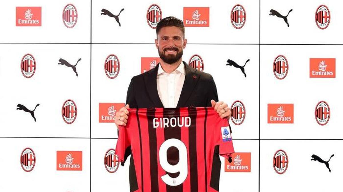 Giroud, en su presentación con el Milan.