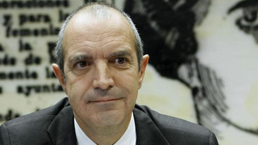 El todavía presidente de RTVE, Luis Fernández.