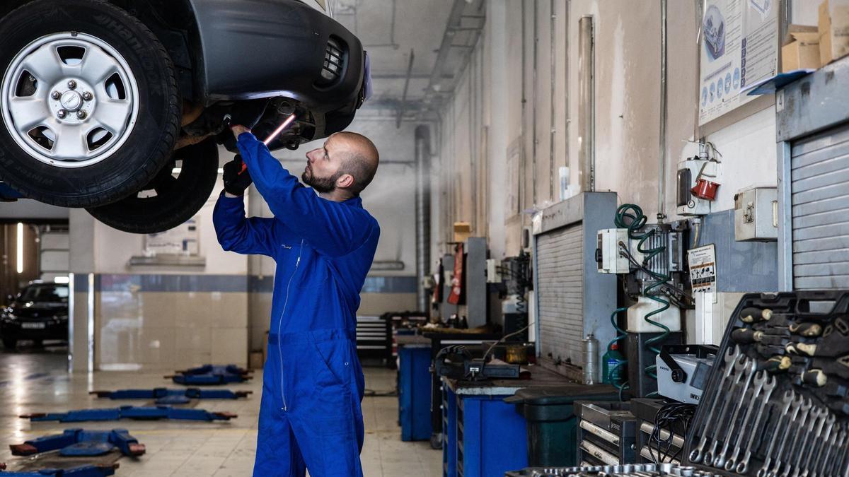 Un cambio en los hábitos de conducción pueden reducir el consumo de combustible hasta en un 20%