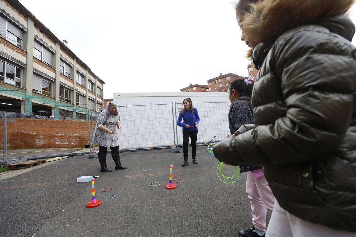 Así es el día a día en un colegio en obras: el Rey Pelayo de Gijón empieza a ver la luz al final del túnel dos años después del derrumbe (en imágenes)