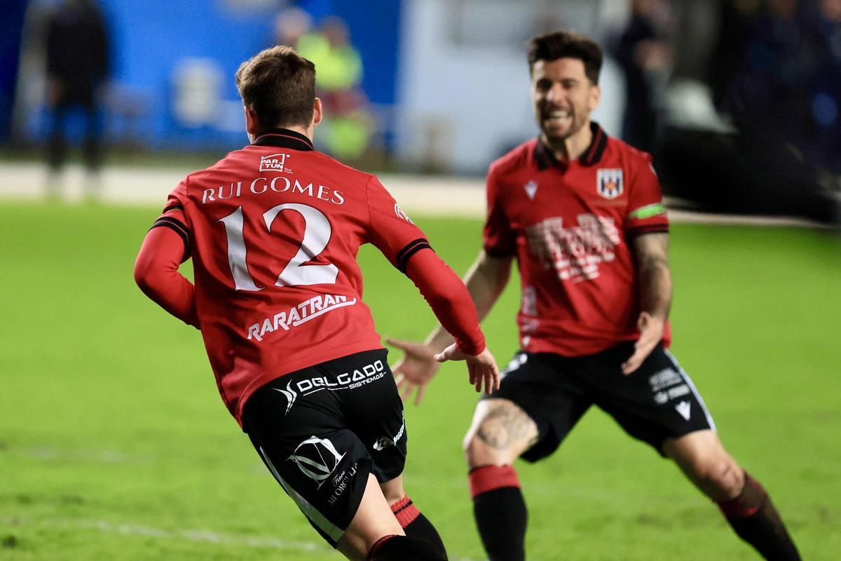 Las imágenes del Real Avilés - Mérida