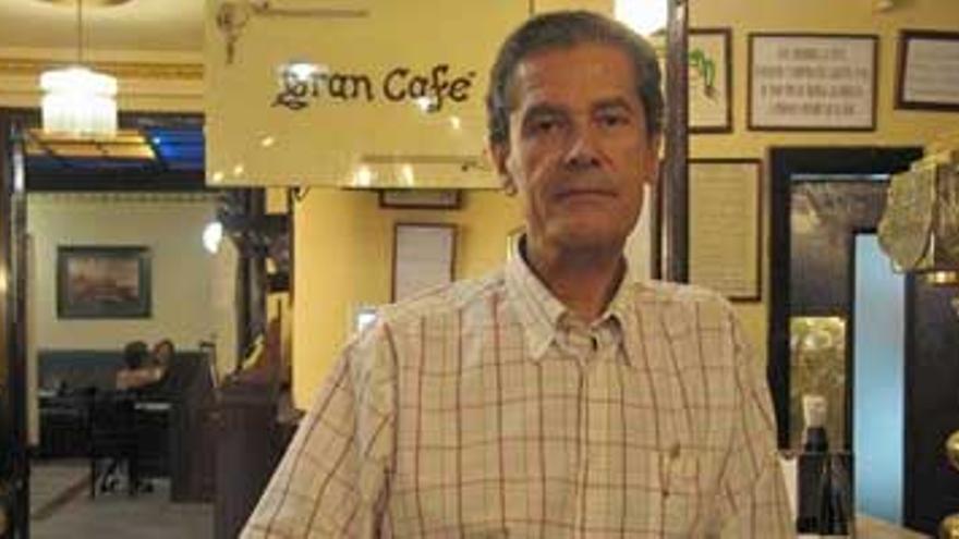 Aparece muerto en un camino de la Sierrilla el director gerente del Gran Café, Jenaro Rodríguez