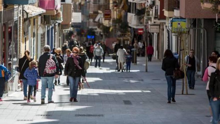 La calle Tomás Ortuño en el tramo entre Garita y Limones que se ha peatonalizado.