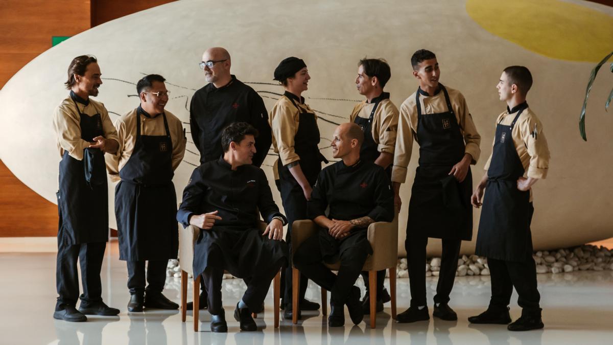 El equipo de cocina de La Gaia by Óscar Molina.