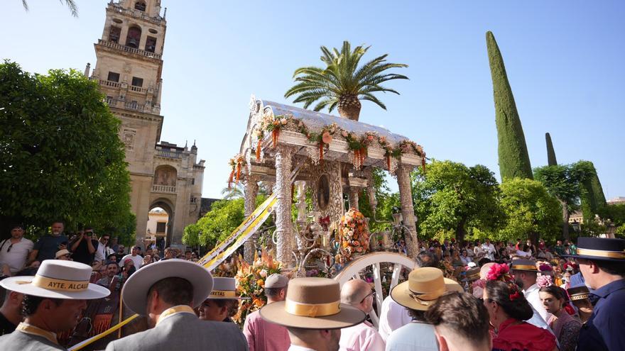 La hermandad del Rocío de Córdoba parte este jueves hacia Almonte: horario y recorrido por el centro de la ciudad