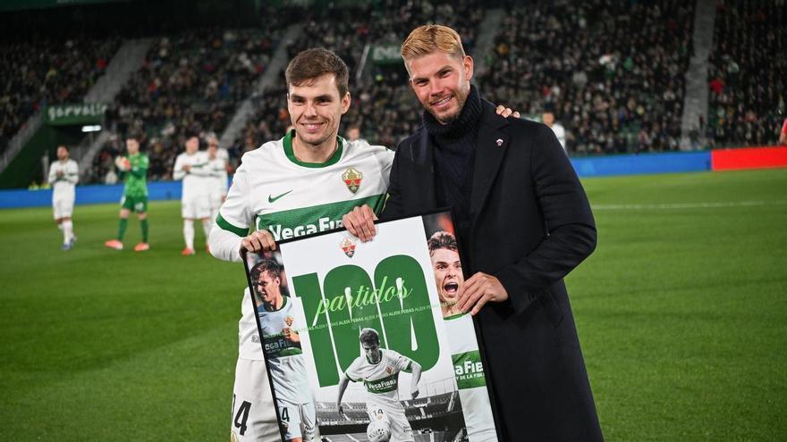 Febas quiso renovar con el Elche en junio