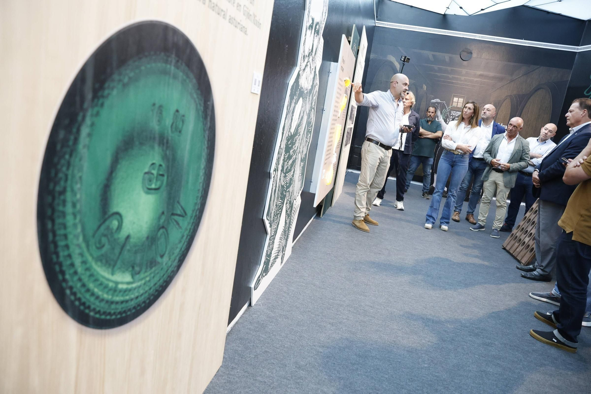 Gijón escancia su historia sidrera en la Feria de Muestras: así es el stand del Ayuntamiento (en imágenes)
