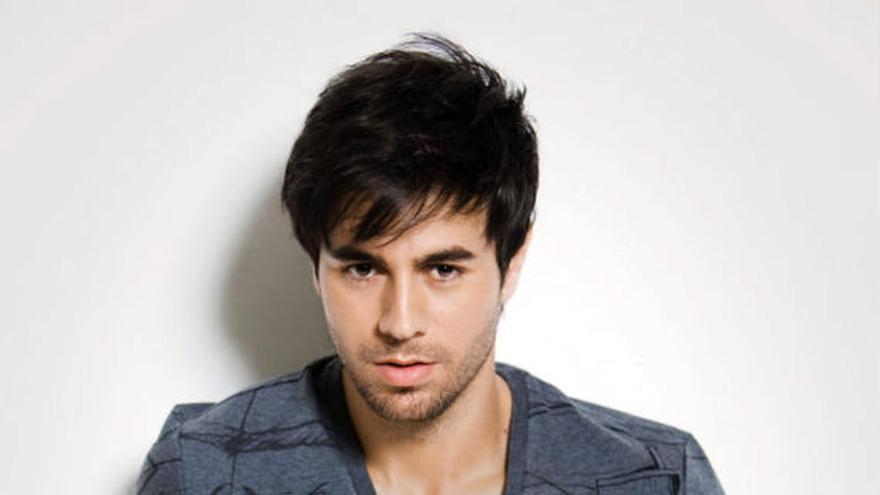 Enrique Iglesias.