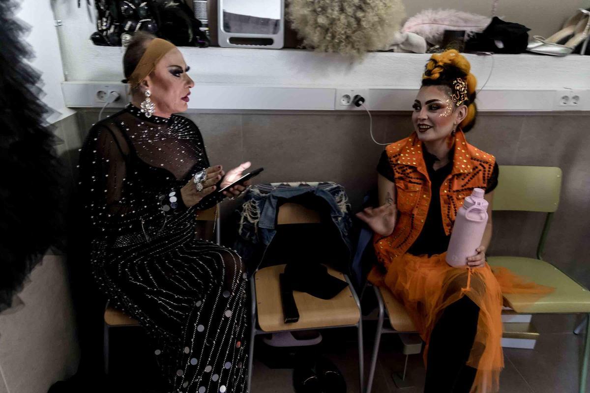 Elche rompe prejuicios: un FP de peluquería impulsa a un joven a cumplir su sueño drag a través de teatro Elche rompe prejuicios: un FP de peluquería impulsa a un joven a cumplir su sueño drag a través de teatro