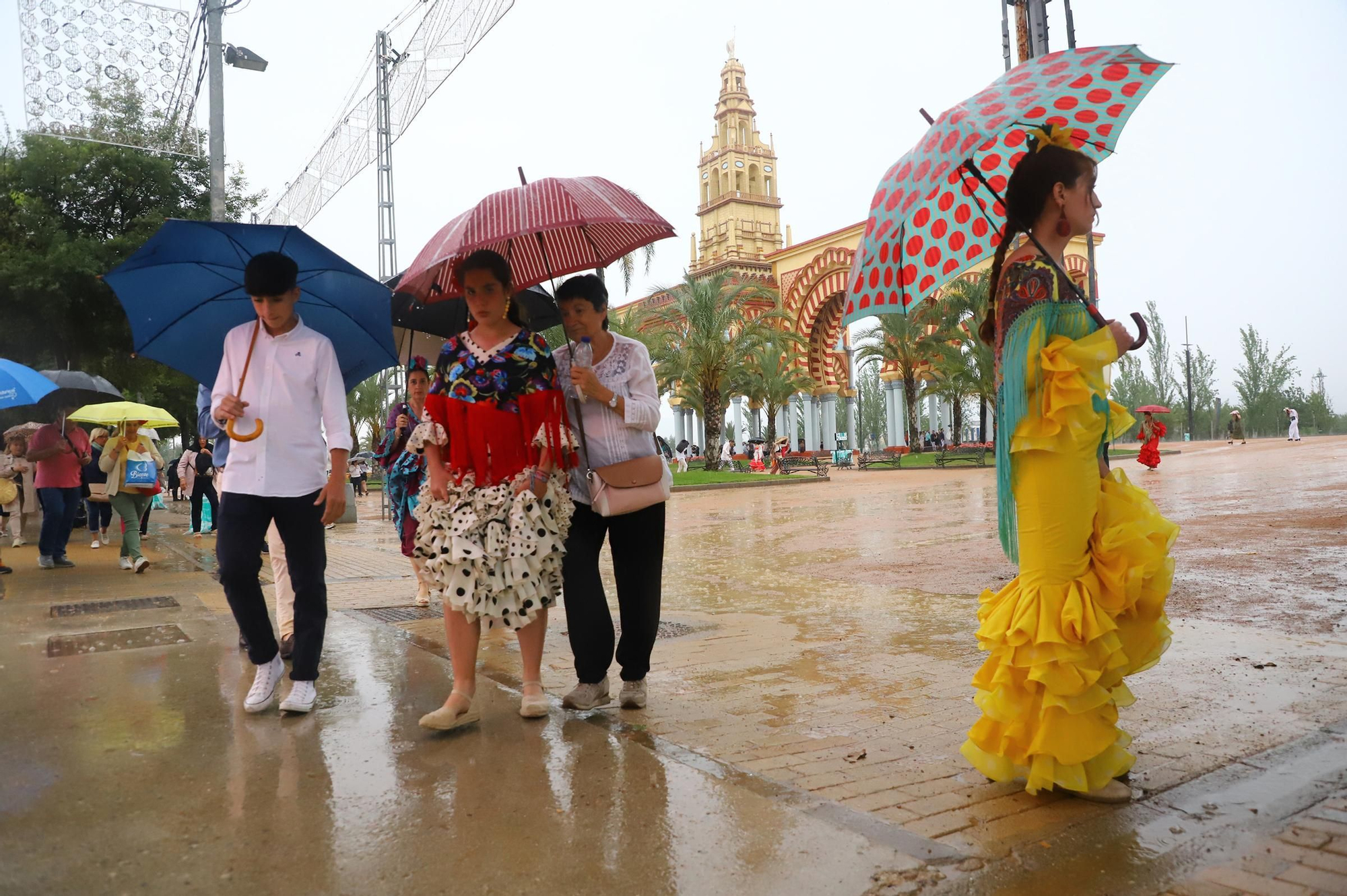 El primer día de Feria marcado por la lluvia