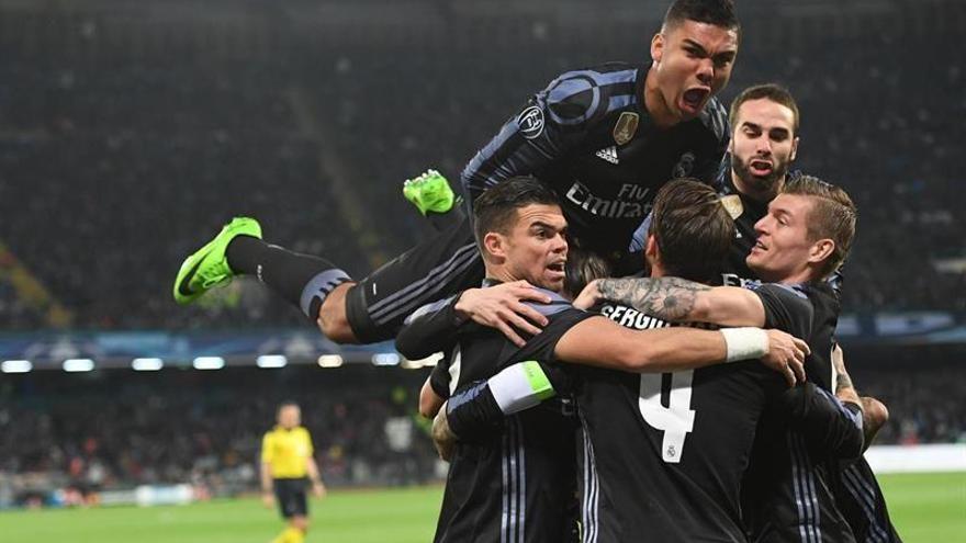 Un doblete de Ramos silencia el San Paolo y mete al Madrid en cuartos (1-3)