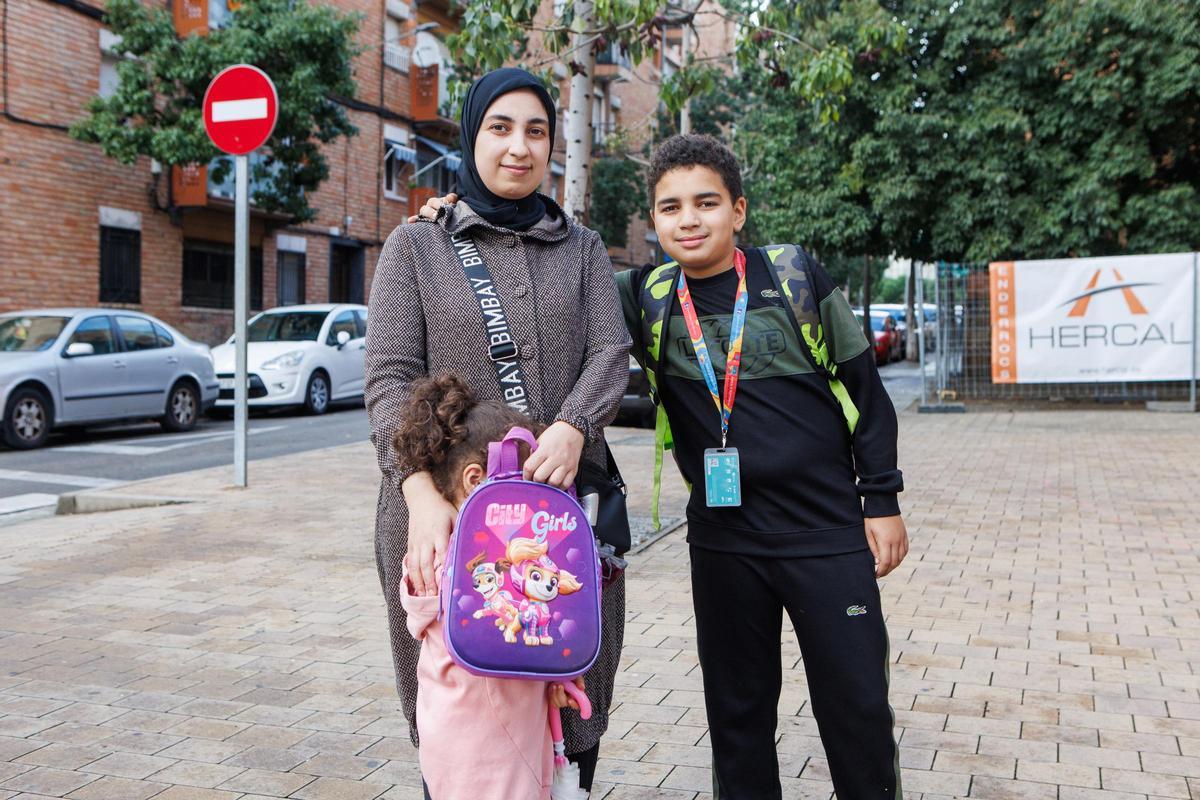 Bouchra Bamaarouf, lleva 5 años viviendo en Ca n'Anglada, con sus dos hijos de 3 y 12 años
