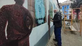 El Montepío pinta mucho: un mural junto a la Casa del Pueblo de Sama recorre la trayectoria de la mutualidad minera