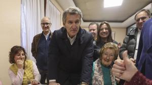 Feijóo fa la cort als electors de Vox: "No dispersem les forces"