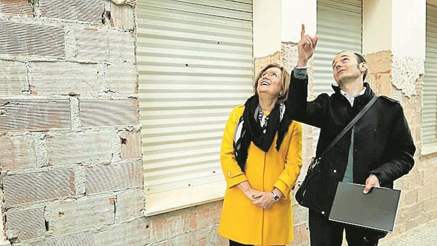 Aceleran la reforma en la cubierta del colegio Marqués de Benicarló