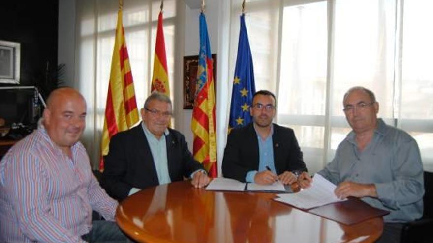 Vila-real aporta 10.000 euros para la asociación de paranyers Apaval