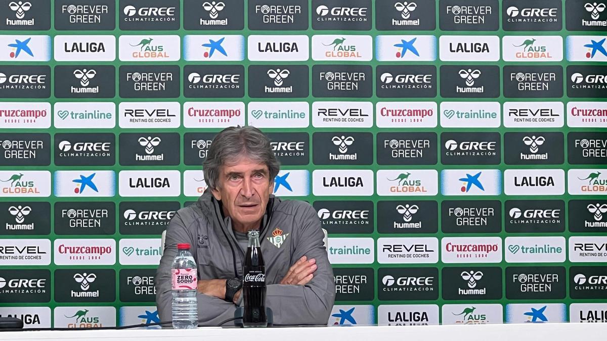 Manuel Pellegrini en la rueda de prensa previa a Las Palmas