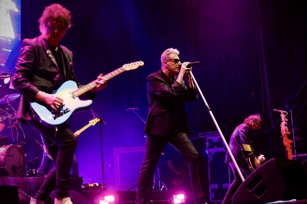 Loquillo y David Russell animan la noche cordobesa