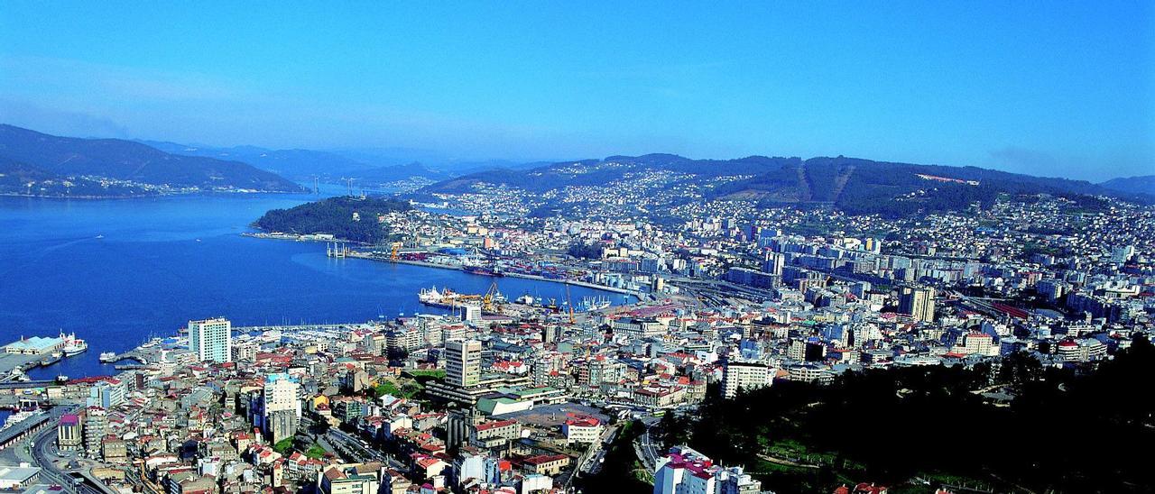 Panorámica aérea parcial de la ciudad de Vigo