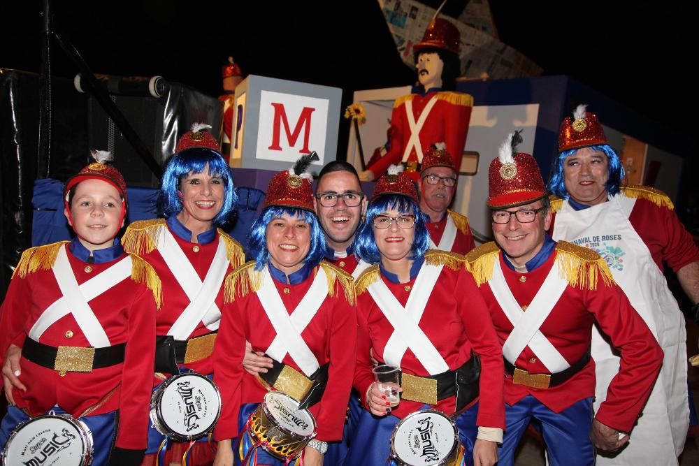 Tret de sortida multitudinari al carnaval de Roses