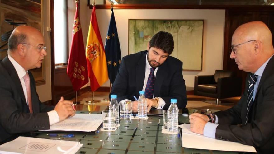 Andrés Carrillo, Fernando López Miras y Juan Hernández Albarracín.