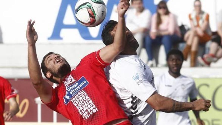 El Alcoyano cae ante el Olímpic de Xàtiva