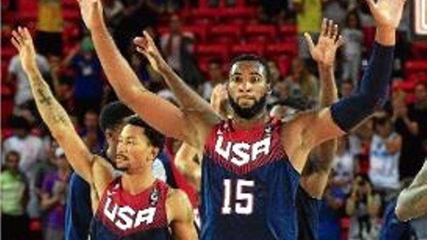 Derrick Rose i Andre Drummond, dos dels puntals de l&#039;equip americà.