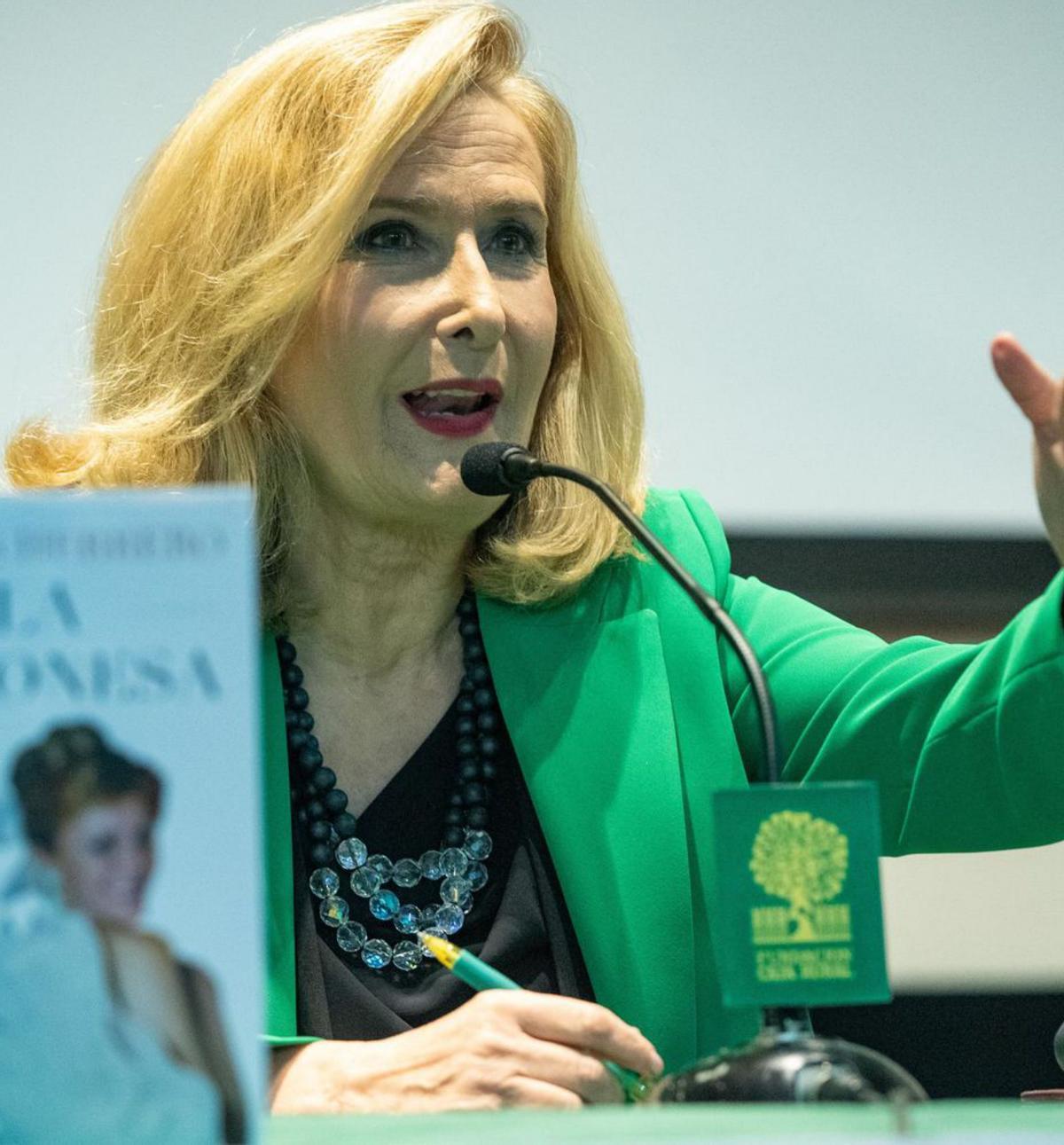 Nieves Herrero, durante la presentación de su libro. | Jose Luis Fernández