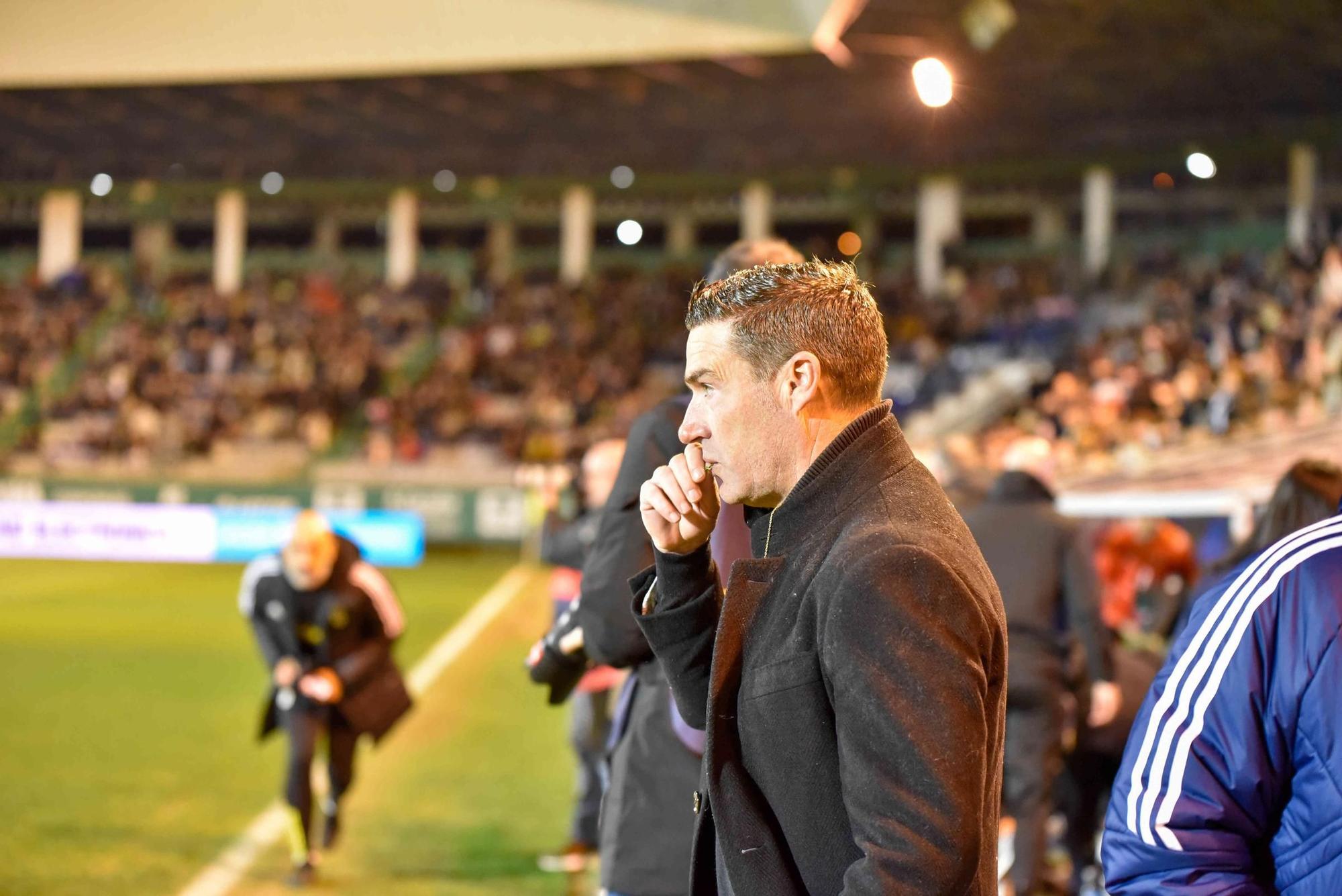 EN IMÁGENES: El Racing de Ferrol - Real Oviedo, con gran presencia de afición oviedista