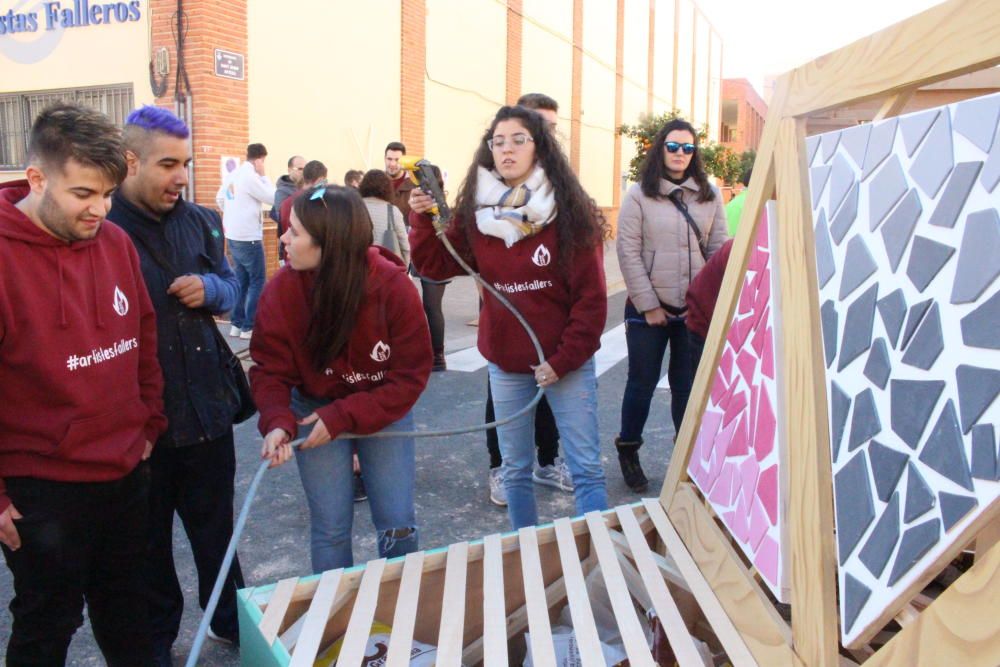 Los alumnos de primer año del Ciclo Formativo han sido los responsables de construir el "Pí"