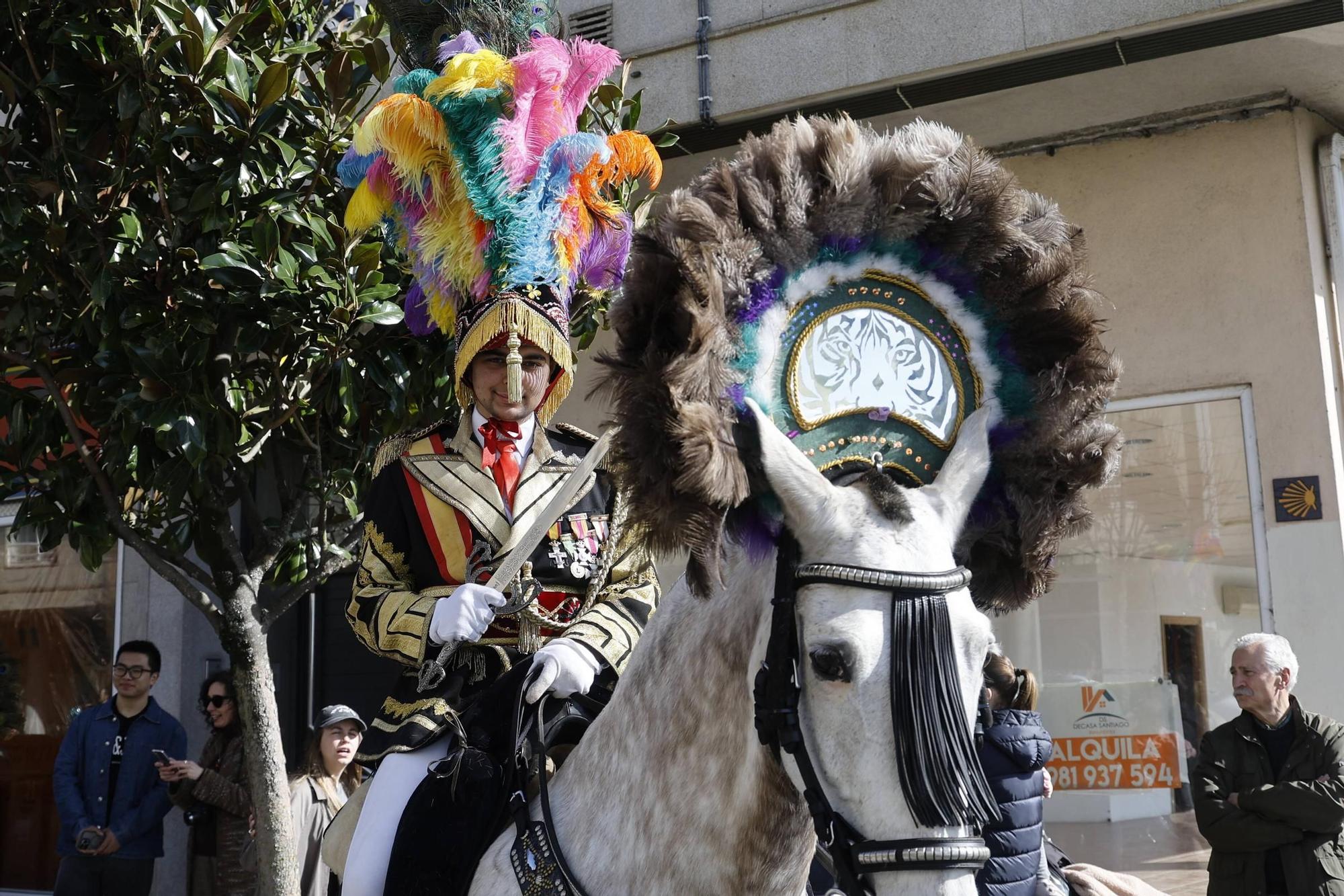 Cientos de personas despiden por todo lo alto el carnaval en Conxo