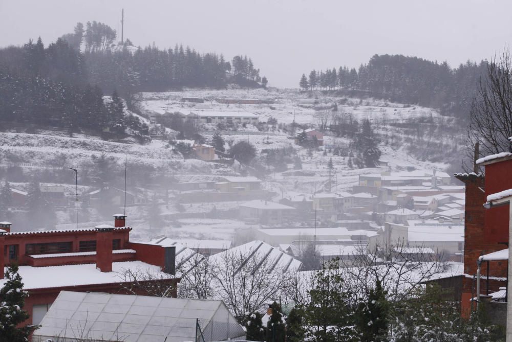 Imatges de la nevada a Sant Hilari Sacalm