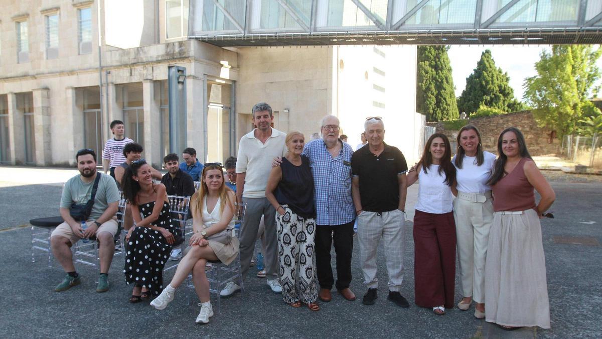 Cargos del PSOE y de UGT en Ourense participaron en el acto de homenaje de este lunes.