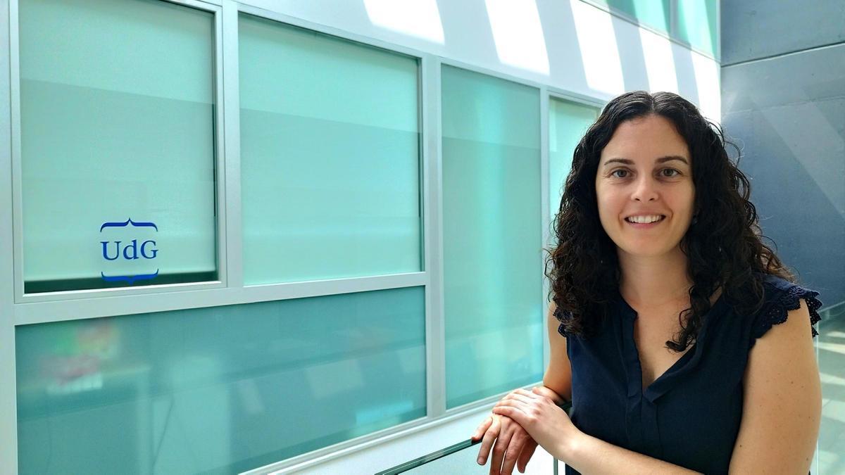 La investigadora de la UdG Mireia Lopez Siles la investigadora Mireia López Siles desenvoluparà una vacuna per prevenir infeccions intrahospitalàries per un bacteri de preocupació clínica degut a la creixent resistència a antibiòtics