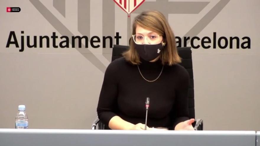 Janet Sanz explica la reforma de la calle de Pelai, en Barcelona