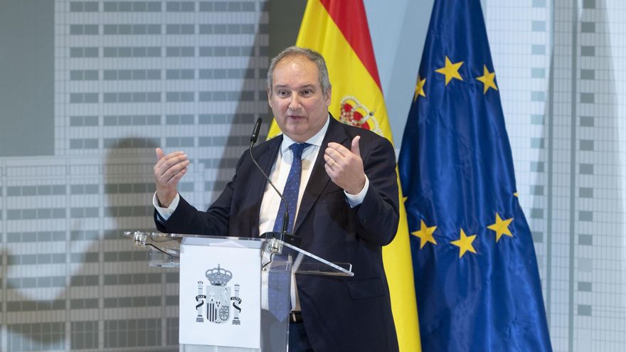 Hereu pidió a Cuerpo que defendiera el crédito a las pymes y la industria en la opa BBVA-Sabadell