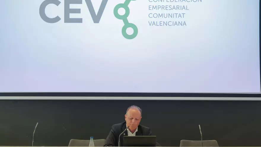 La CEV cierra una etapa con la renuncia de Navarro y abre un nuevo tiempo con Lafuente