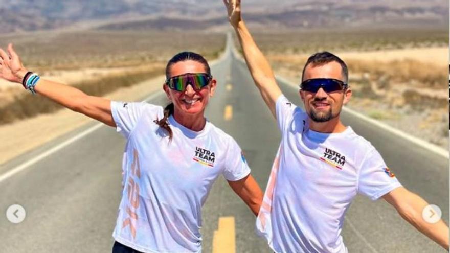 Los valencianos Iván Penalba y Carmen Pérez se enfrentan al 'infierno' en la Badwater