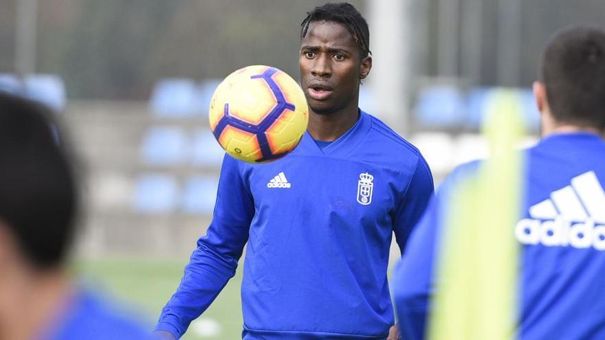 El Oviedo desinfla la enfermería: Ibrahima regresa con el grupo