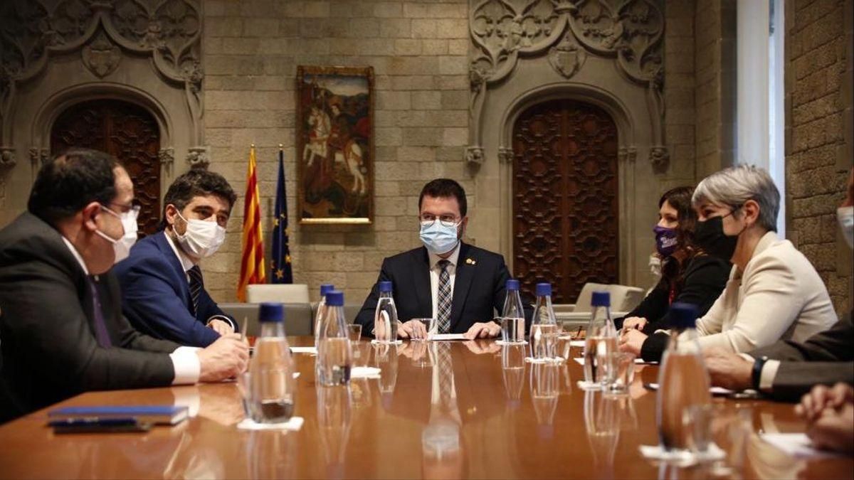 El presidente de la Generalitat, Pere Aragonés, junto a sus consellers.