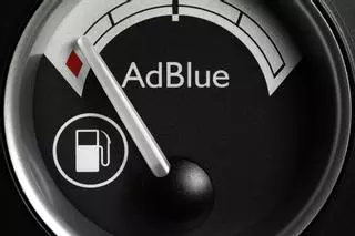 ¿Se ha terminado el AdBlue de tu coche? Esto es lo que te puede pasar si no lo rellenas a tiempo