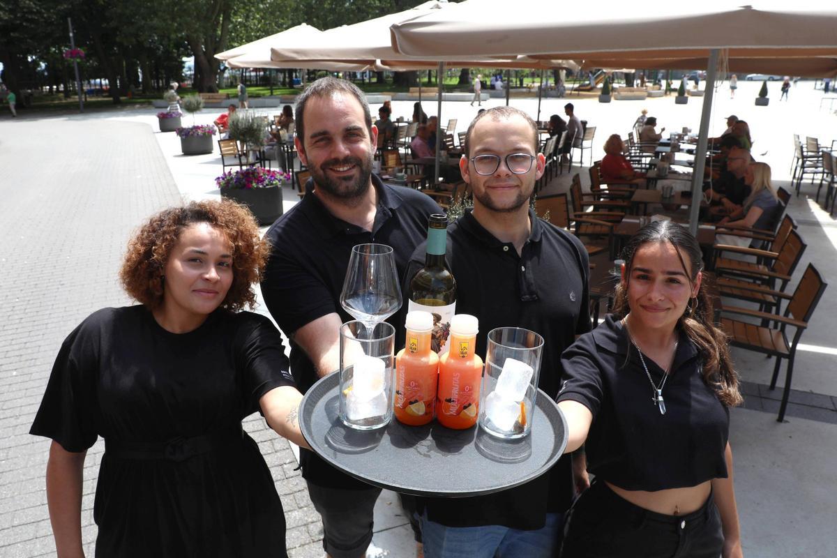 Camareros, el branu pasáu n'Avilés.