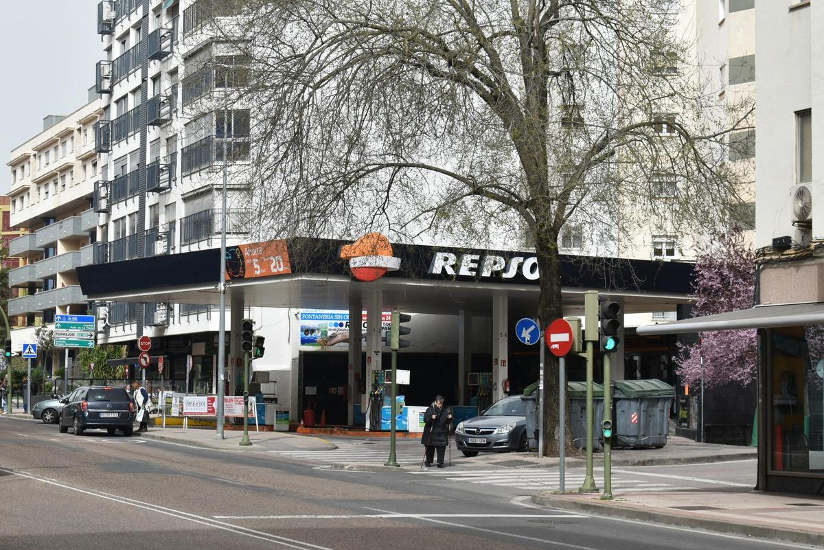 Gasolinera de Gil Cordero, en Cáceres.