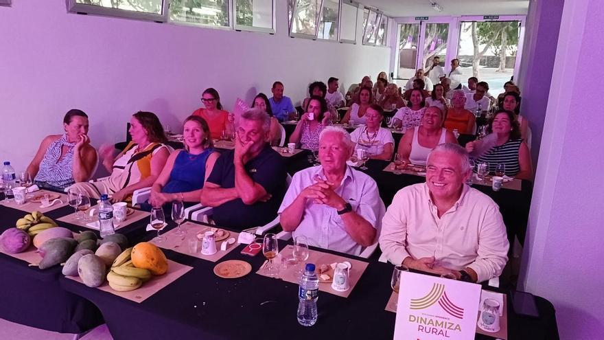 Música, frutas y cócteles: la experiencia que pone sabor a La Aldea