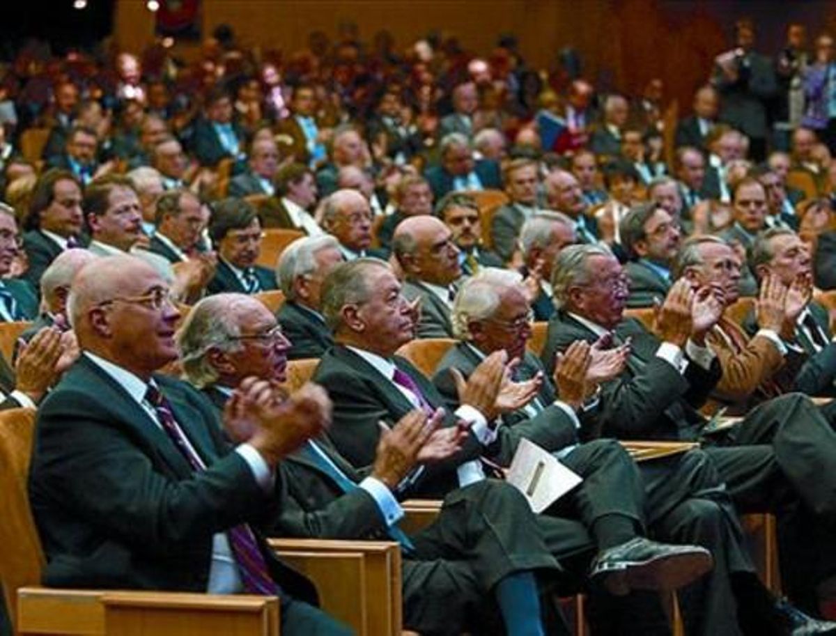 L’ACTE Reunió del IESE en defensa del Prat, el març del 2007.