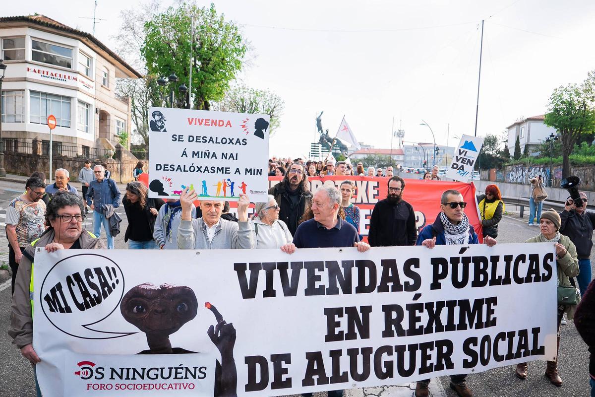 Una multitud clama por el derecho a la vivienda en las calles de Vigo Una multitud clama por el derecho a la vivienda en las calles de Vigo