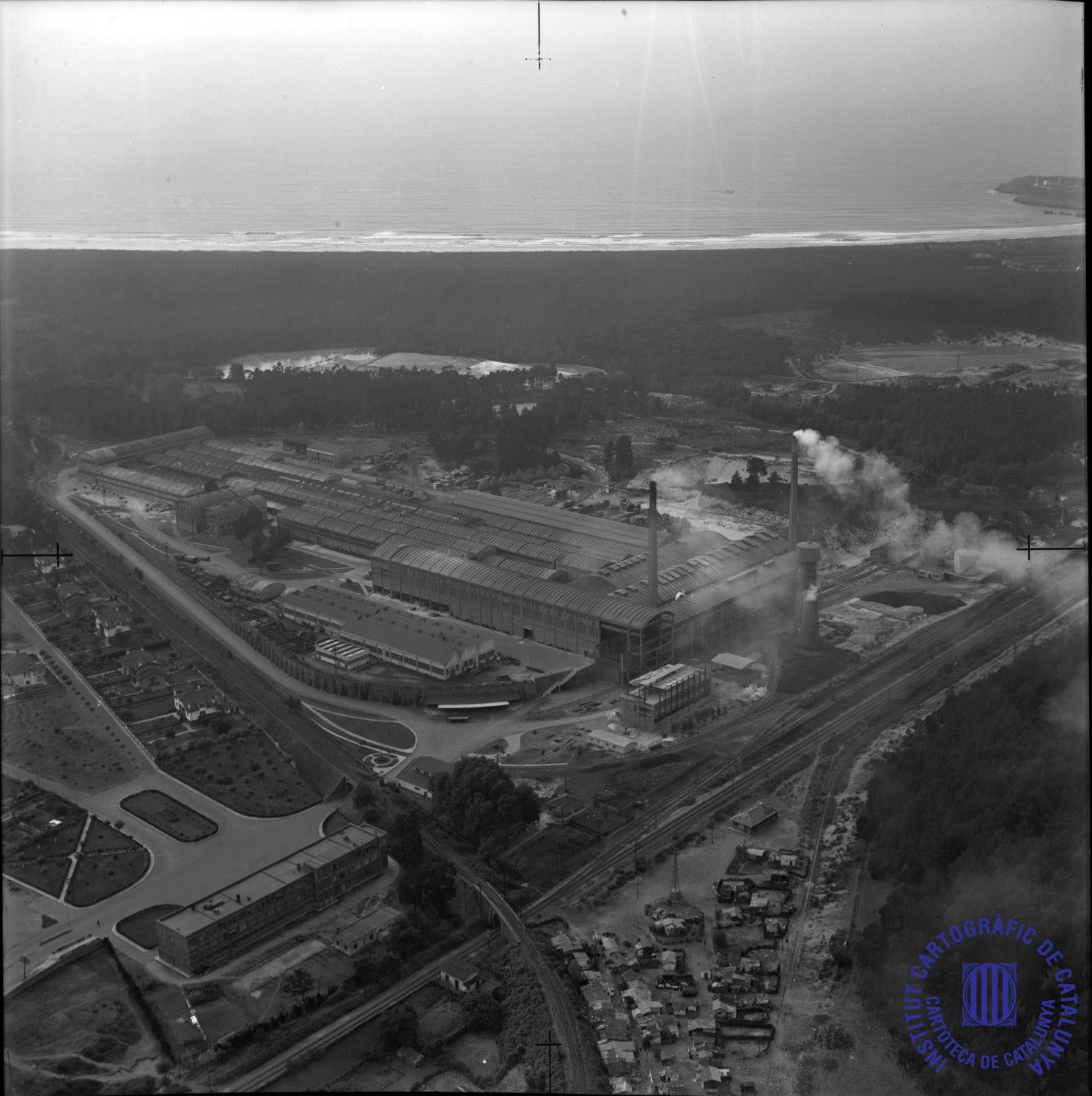 Un vuelo al pasado: así era Asturias, desde el aire, en 1962