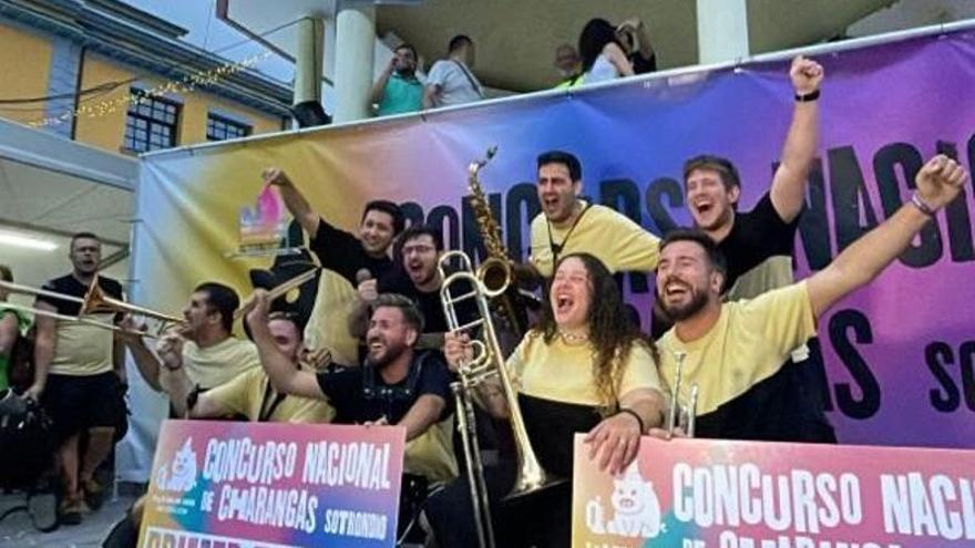 “Tocabemolls” conquista el Concurso Nacional de Charangas de Sotrondio