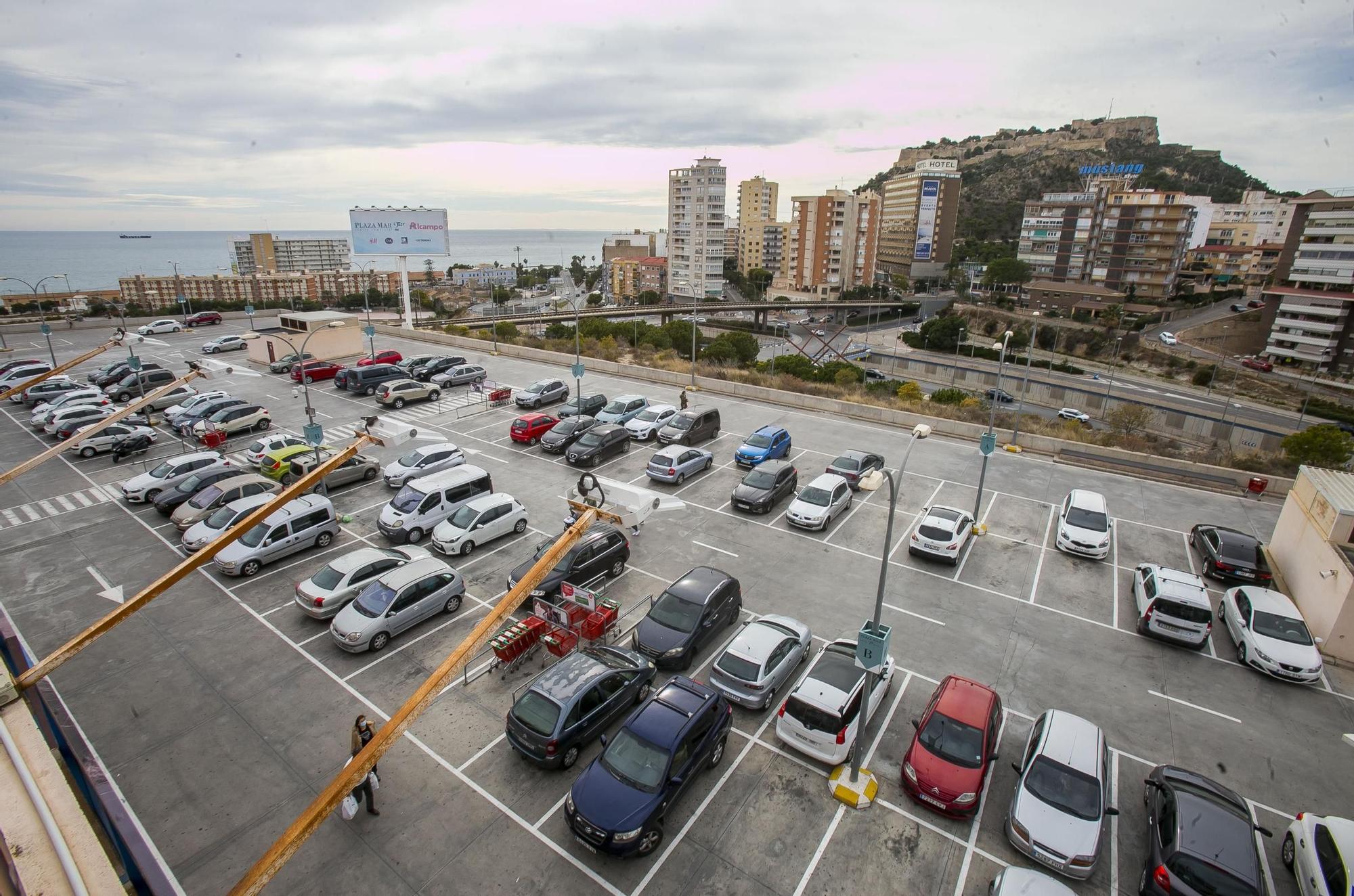 Así están los centros comerciales de Alicante este fin de semana